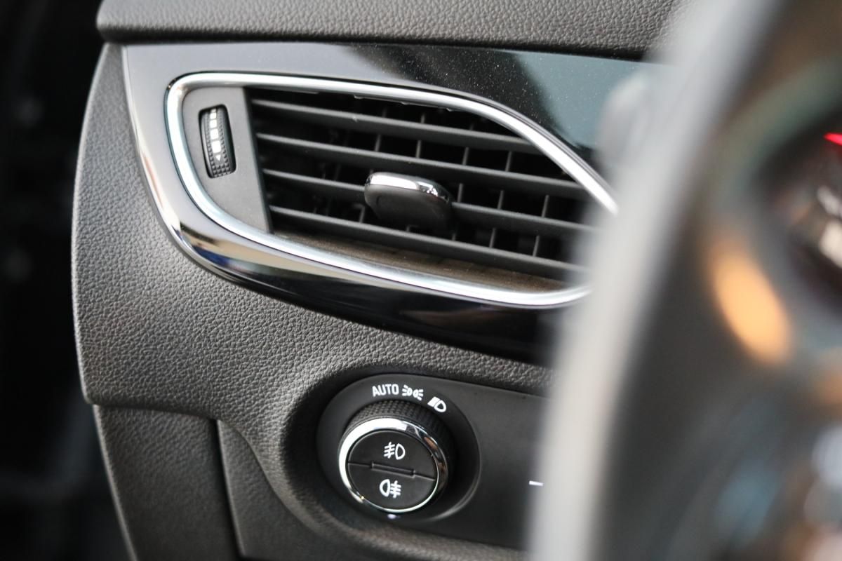 opel-astra-2015-diesel-1598cc