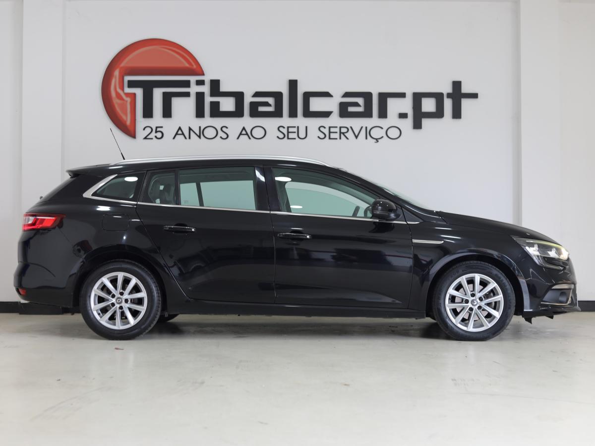 renault-megane-sport-tourer-2017-diesel-1461cc