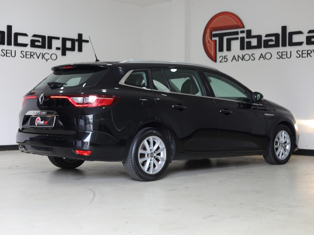 renault-megane-sport-tourer-2017-diesel-1461cc