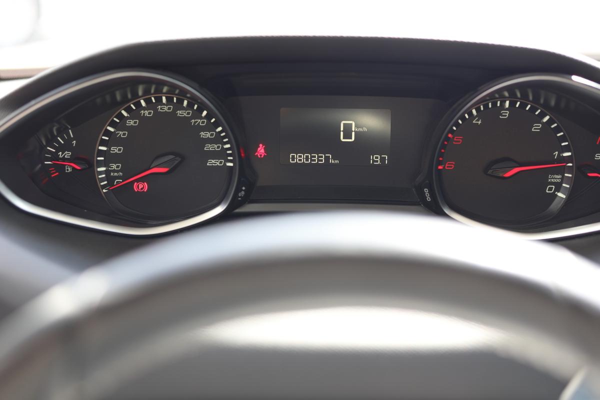 peugeot-308-2019-diesel-1499cc