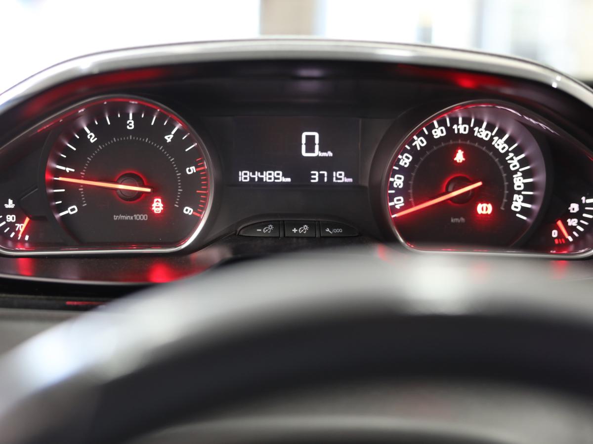 peugeot-208-2012-diesel-1398cc