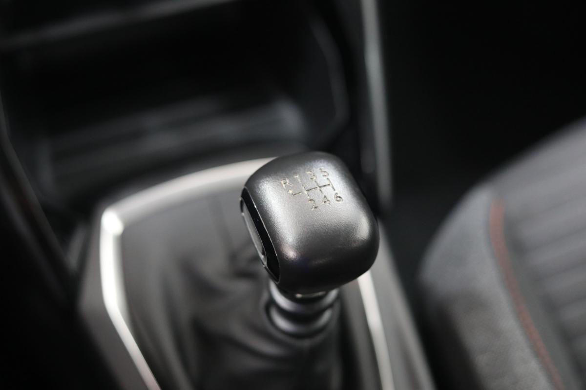 peugeot-2008-2022-diesel-1499cc