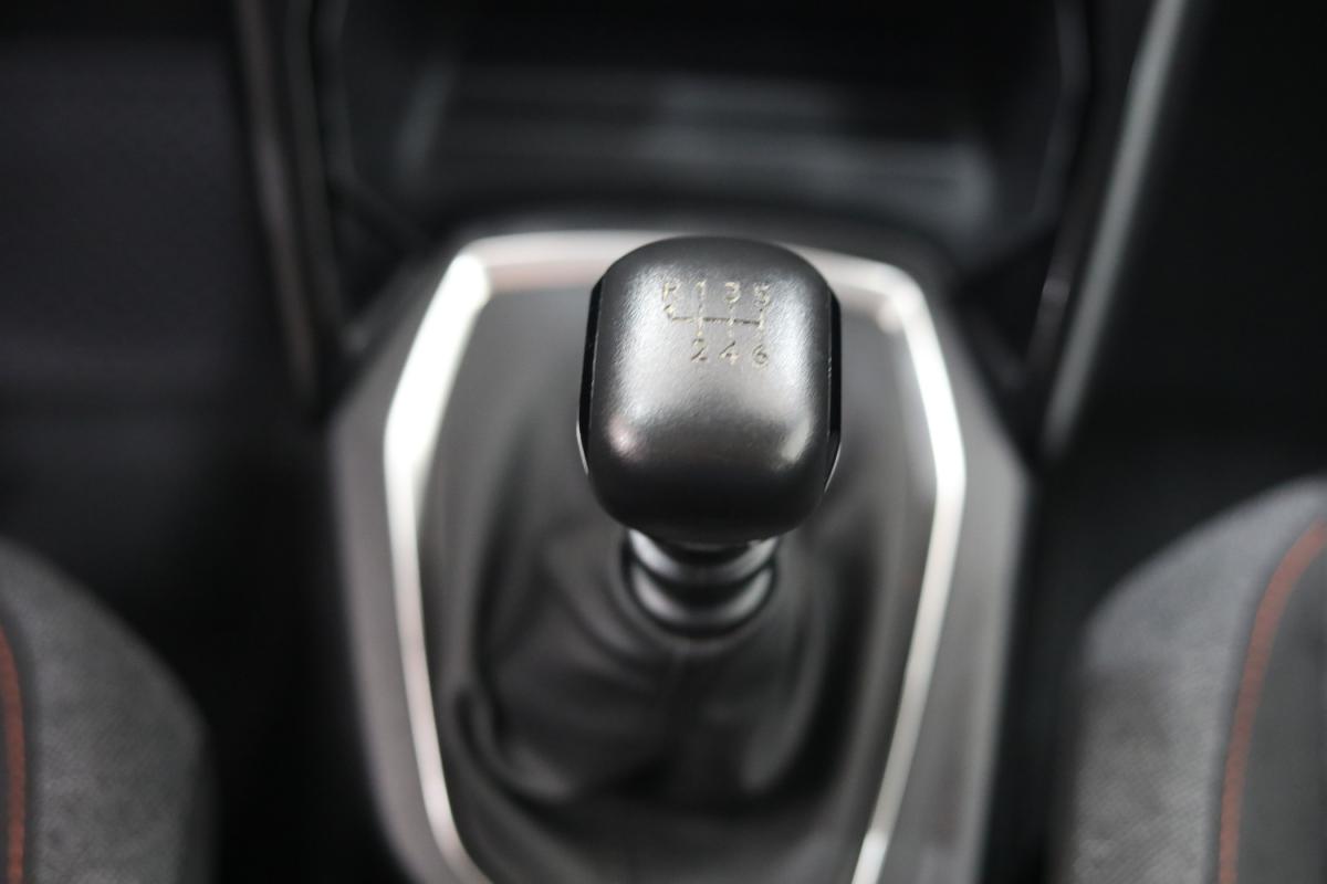 peugeot-2008-2022-diesel-1499cc