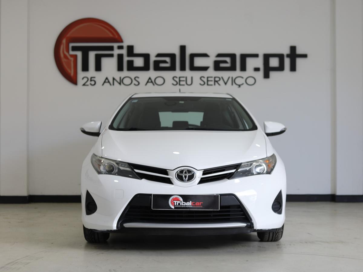 toyota-auris-2014-diesel-1364cc