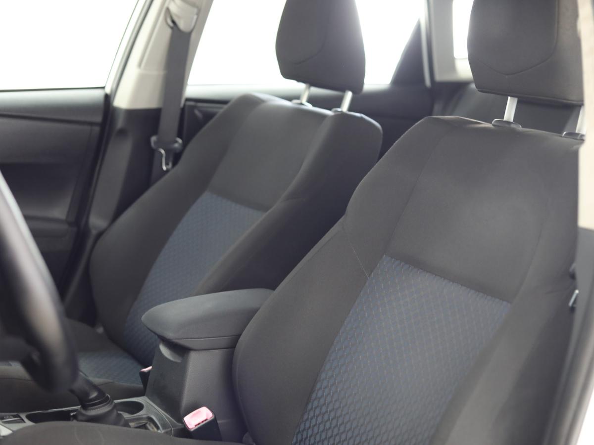 toyota-auris-2014-diesel-1364cc