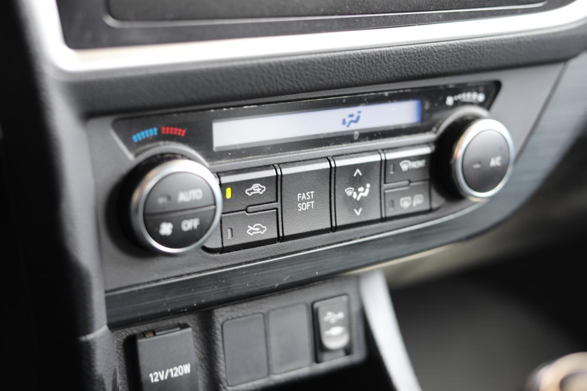toyota-auris-2014-diesel-1364cc