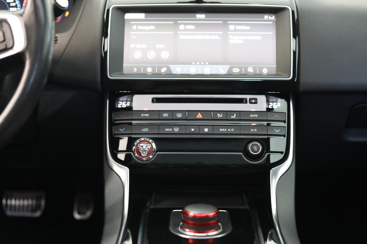 jaguar-xe-2018-diesel-1999cc