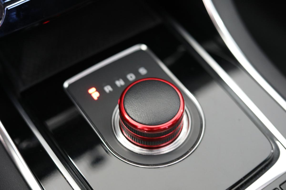 jaguar-xe-2018-diesel-1999cc