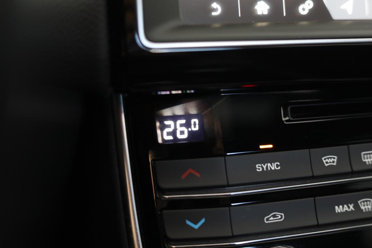 jaguar-xe-2018-diesel-1999cc