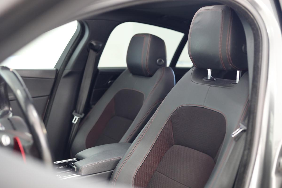 jaguar-xe-2018-diesel-1999cc