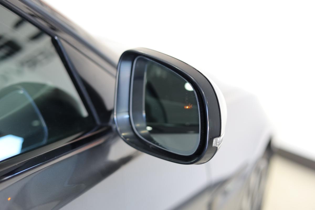 jaguar-xe-2018-diesel-1999cc