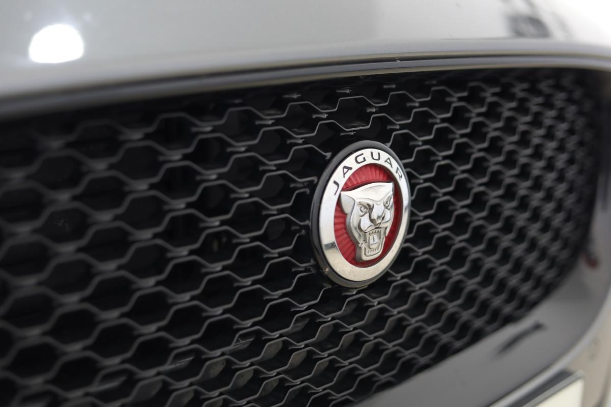 jaguar-xe-2018-diesel-1999cc