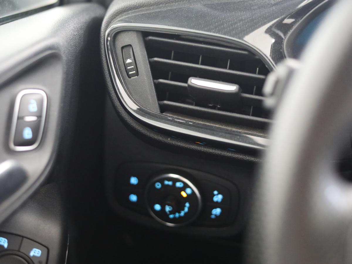 ford-fiesta-2023-gasolina-998cc