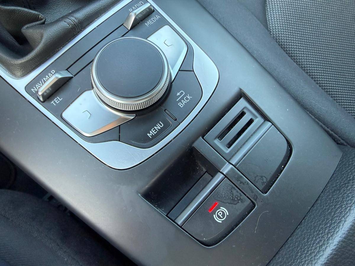 audi-a3-sportback-2018-diesel-1598cc