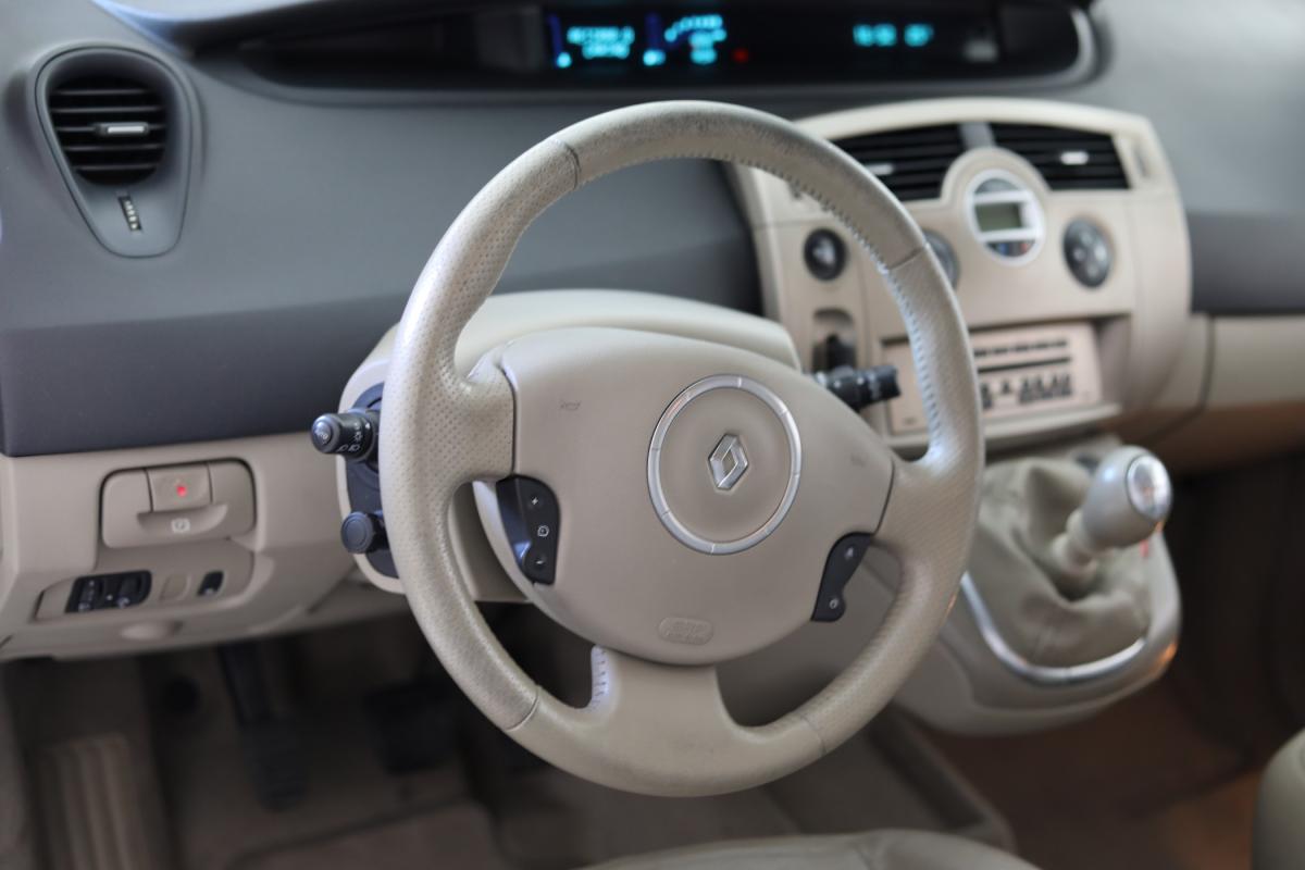 renault-scenic-2009-diesel-1461cc