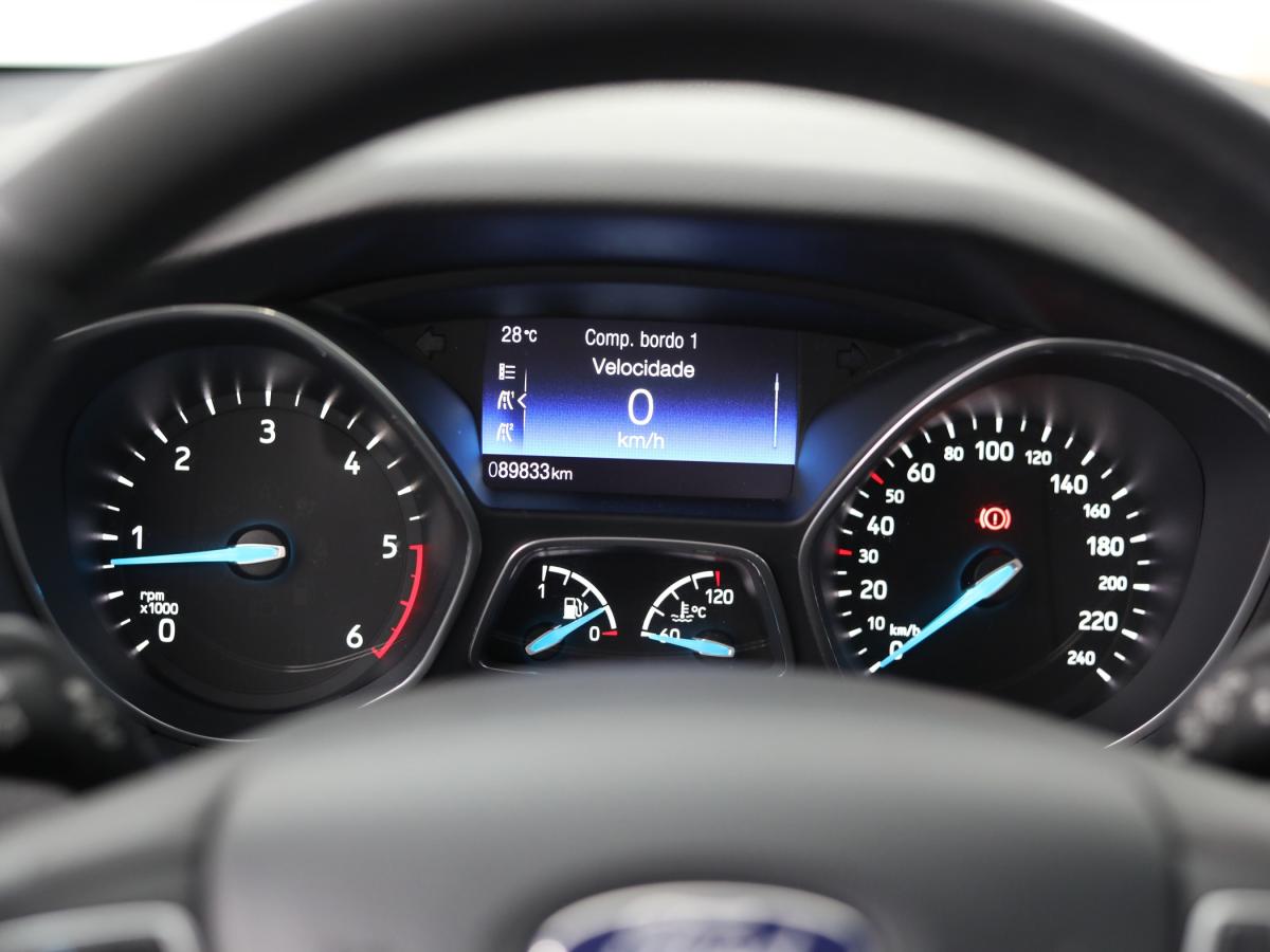 ford-focus-sw-2017-diesel-1499cc