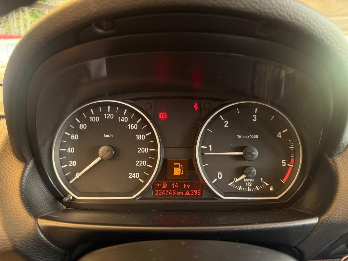 bmw-serie-1-2010-diesel-1995cc