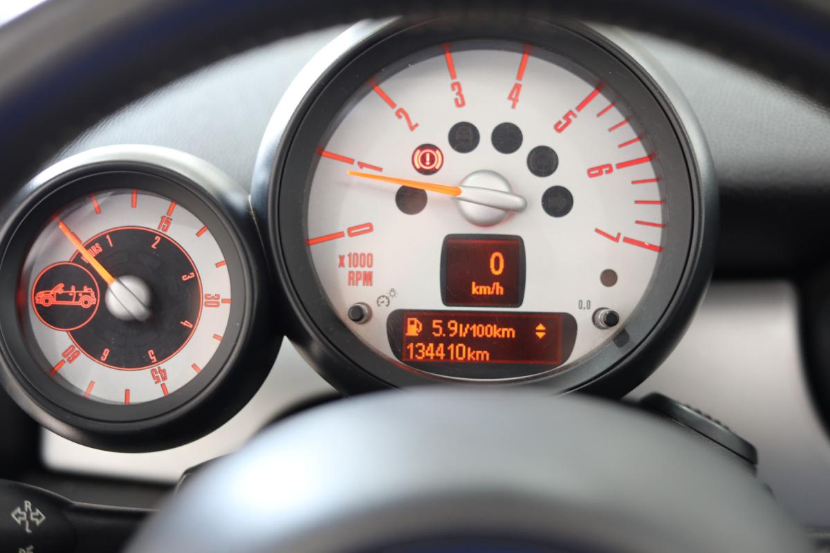 mini-cabrio-2013-diesel-1598cc