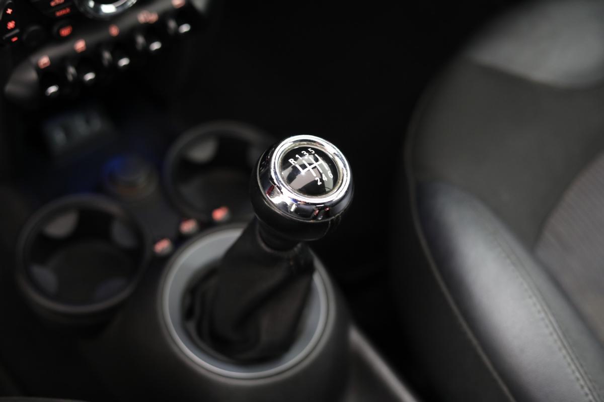 mini-cabrio-2013-diesel-1598cc