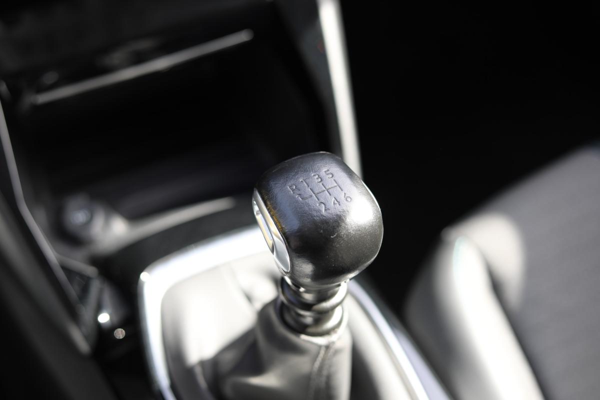 peugeot-2008-2022-diesel-1499cc