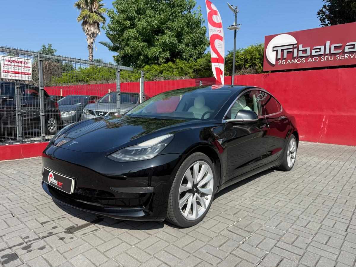 tesla-model-3-2019-eletrico-500cc