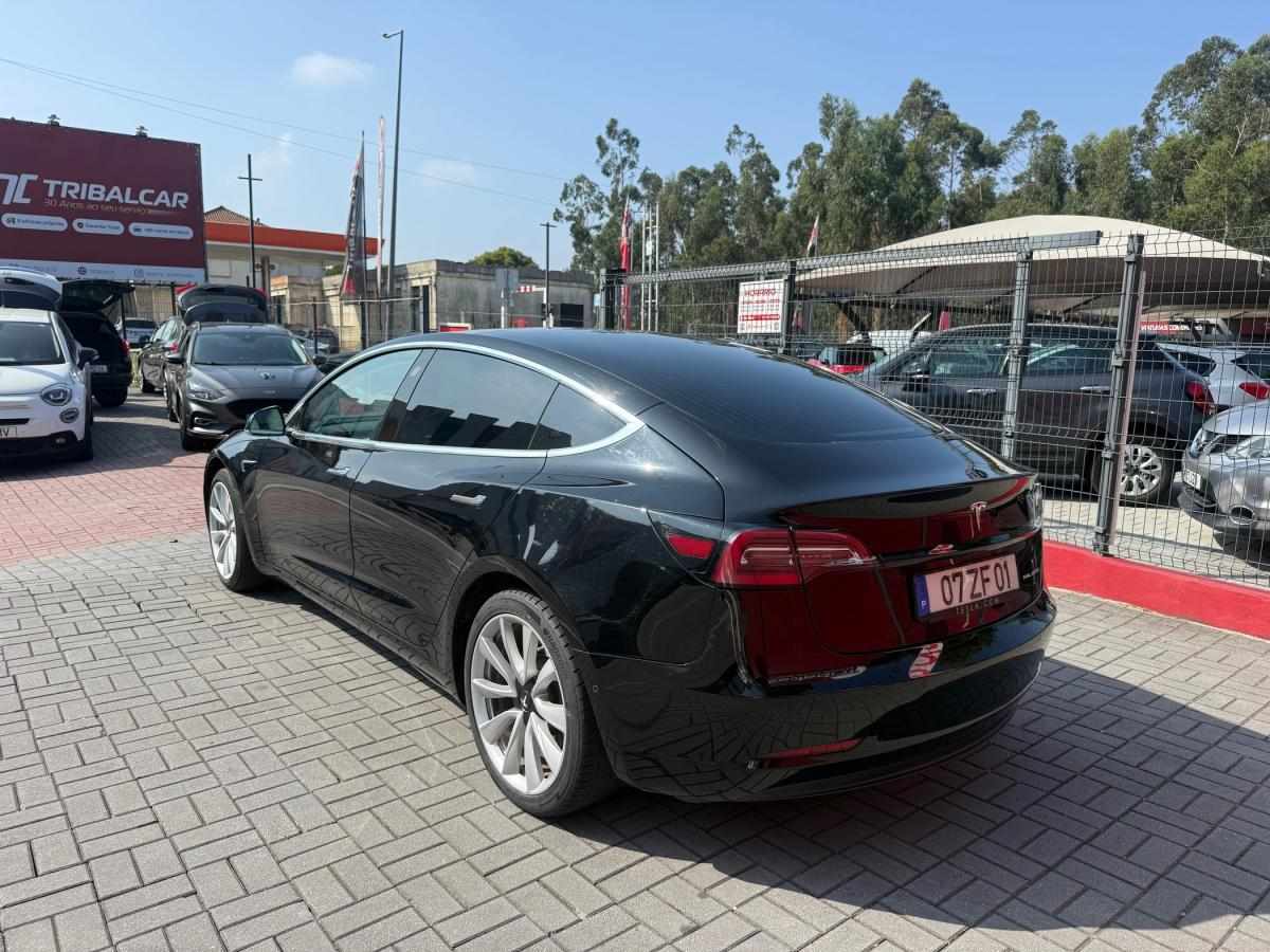 tesla-model-3-2019-eletrico-500cc