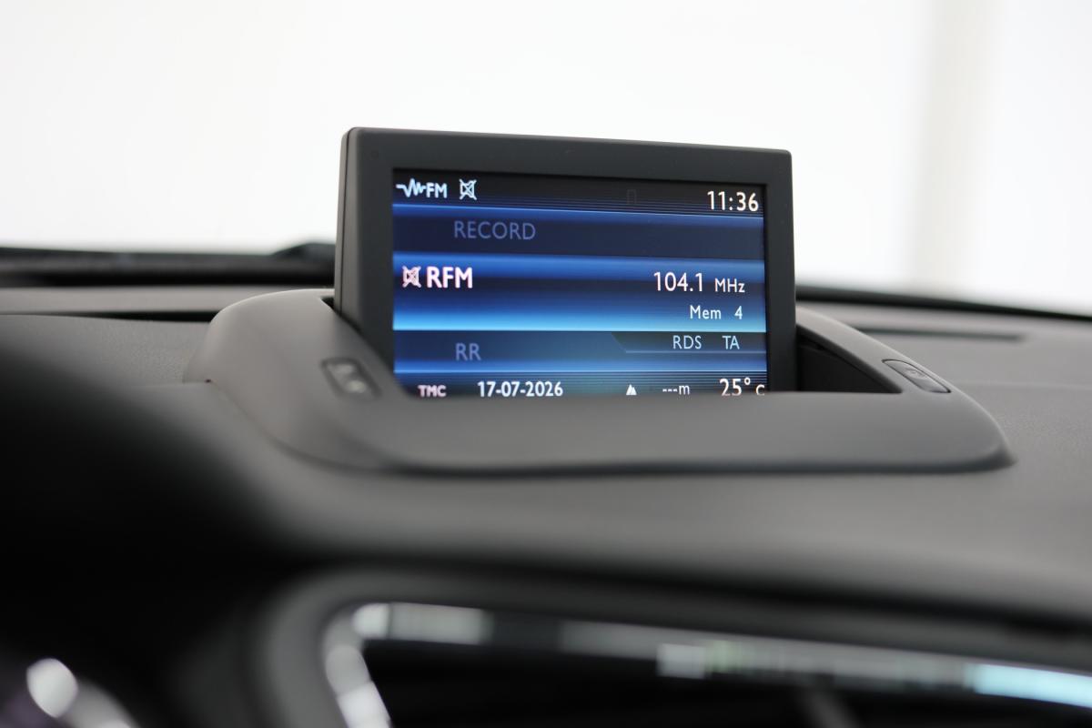 peugeot-5008-2010-diesel-1560cc