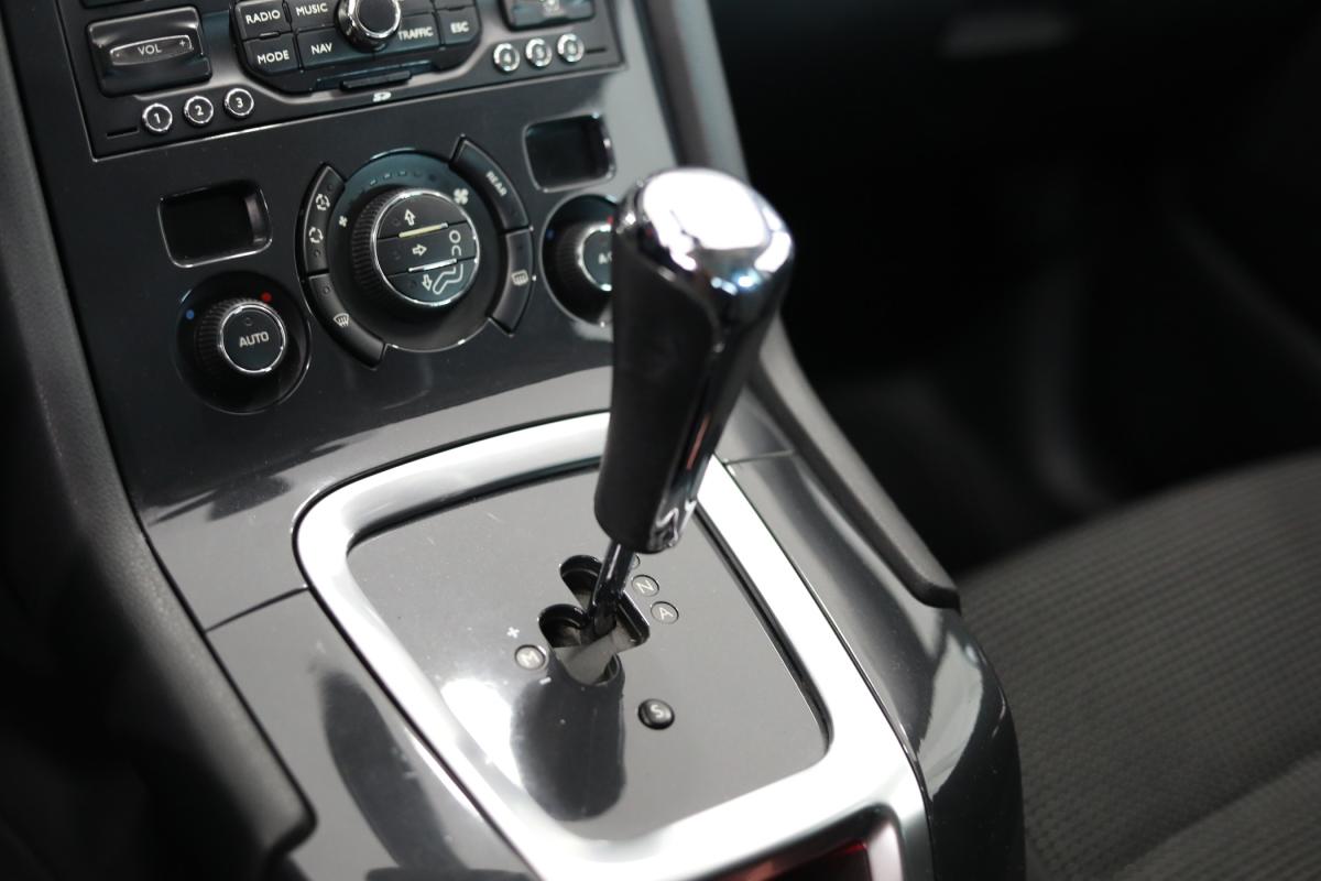 peugeot-5008-2010-diesel-1560cc