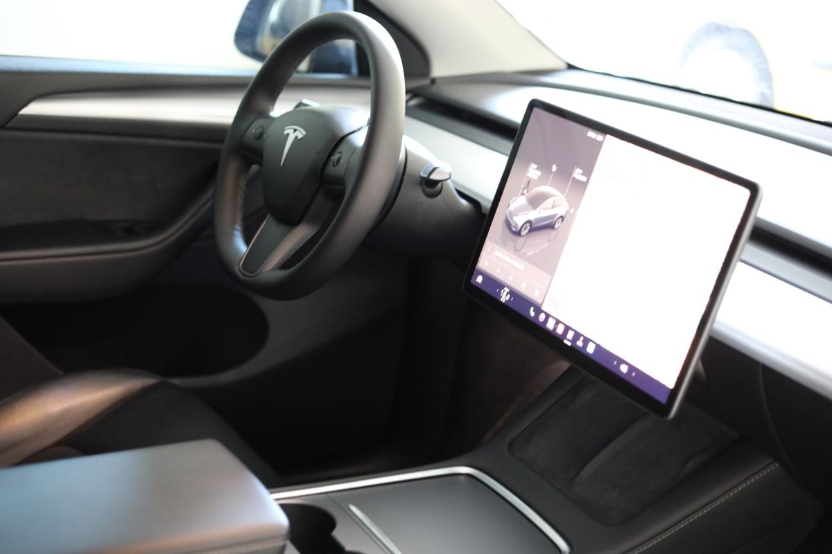 tesla-model-y-2022-eletrico-500cc