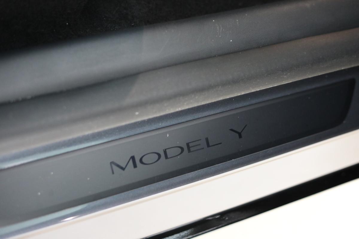 tesla-model-y-2022-eletrico-500cc