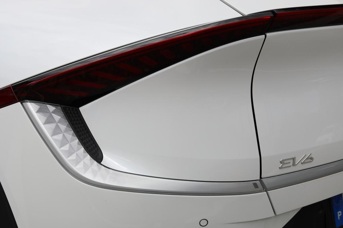 kia-ev6-2022-eletrico-500cc