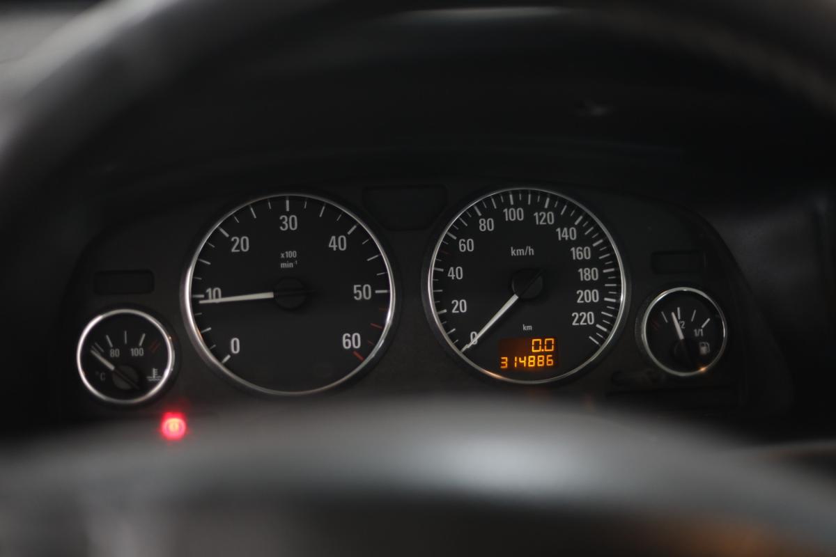 opel-zafira-2004-diesel-1995cc