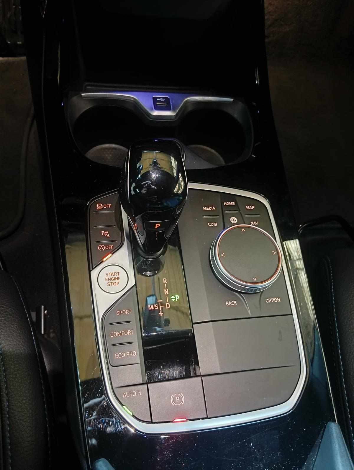 bmw-serie-1-116d-2023-diesel-1496cc