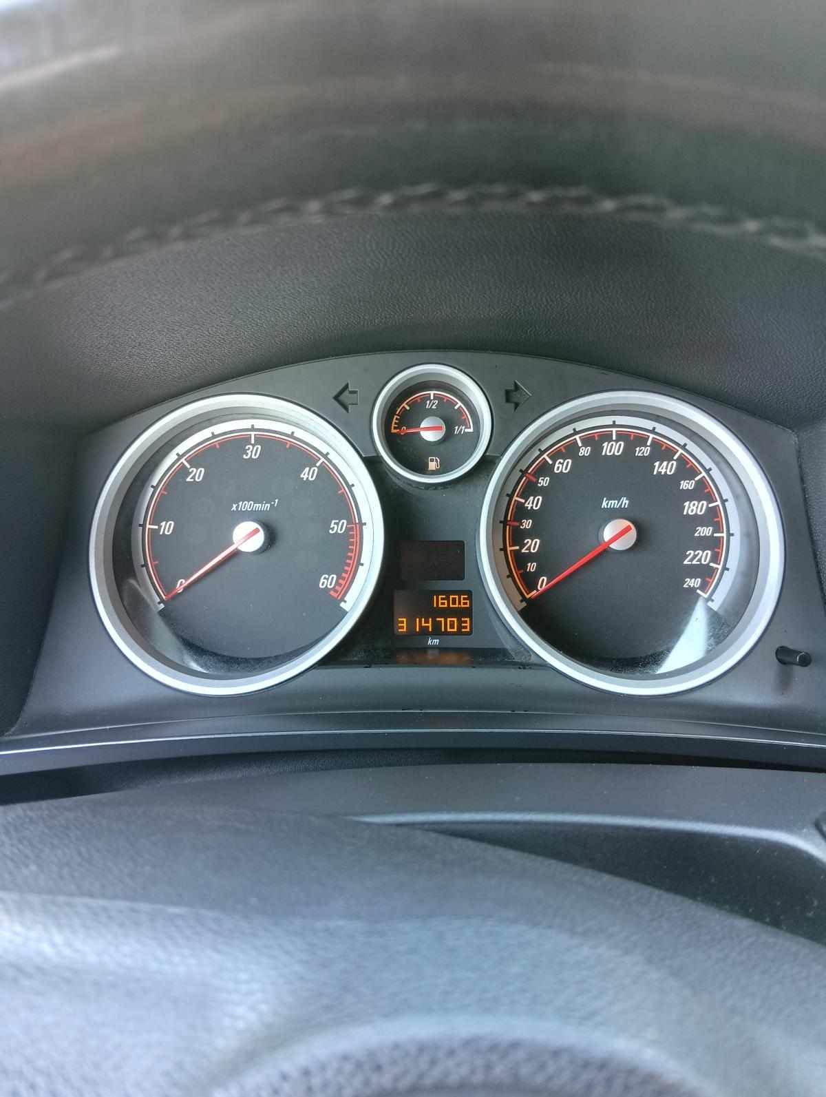 bmw-serie-1-120i-2009-gasolina-1998cc