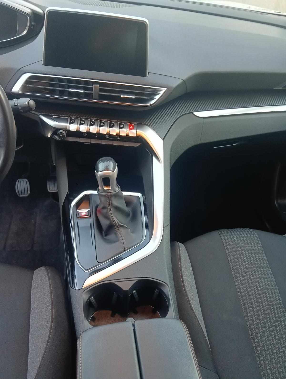 peugeot-3008-1-5-bluehdi-2019-diesel-1499cc