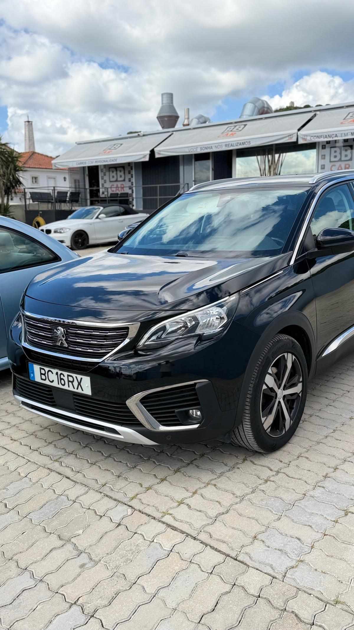 peugeot-5008-2018-diesel-1499cc