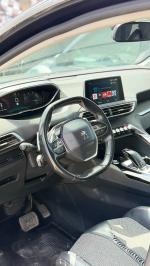peugeot-5008-2018-diesel-1499cc