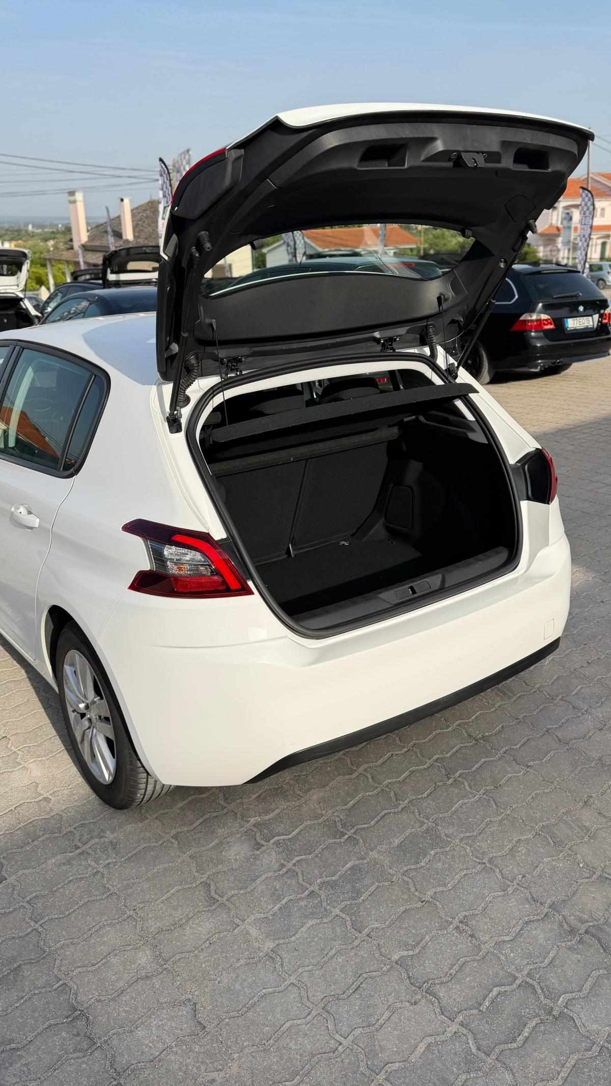 peugeot-308-2019-diesel-1499cc