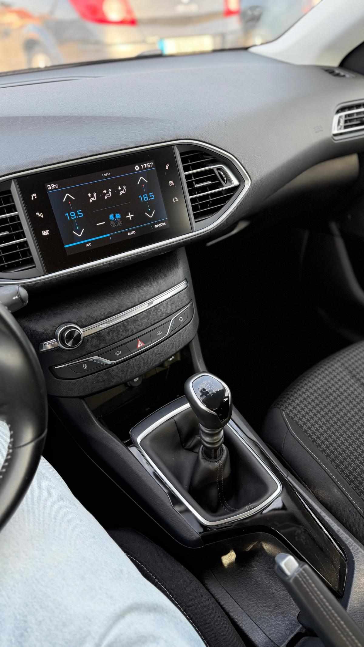 peugeot-308-2019-diesel-1499cc