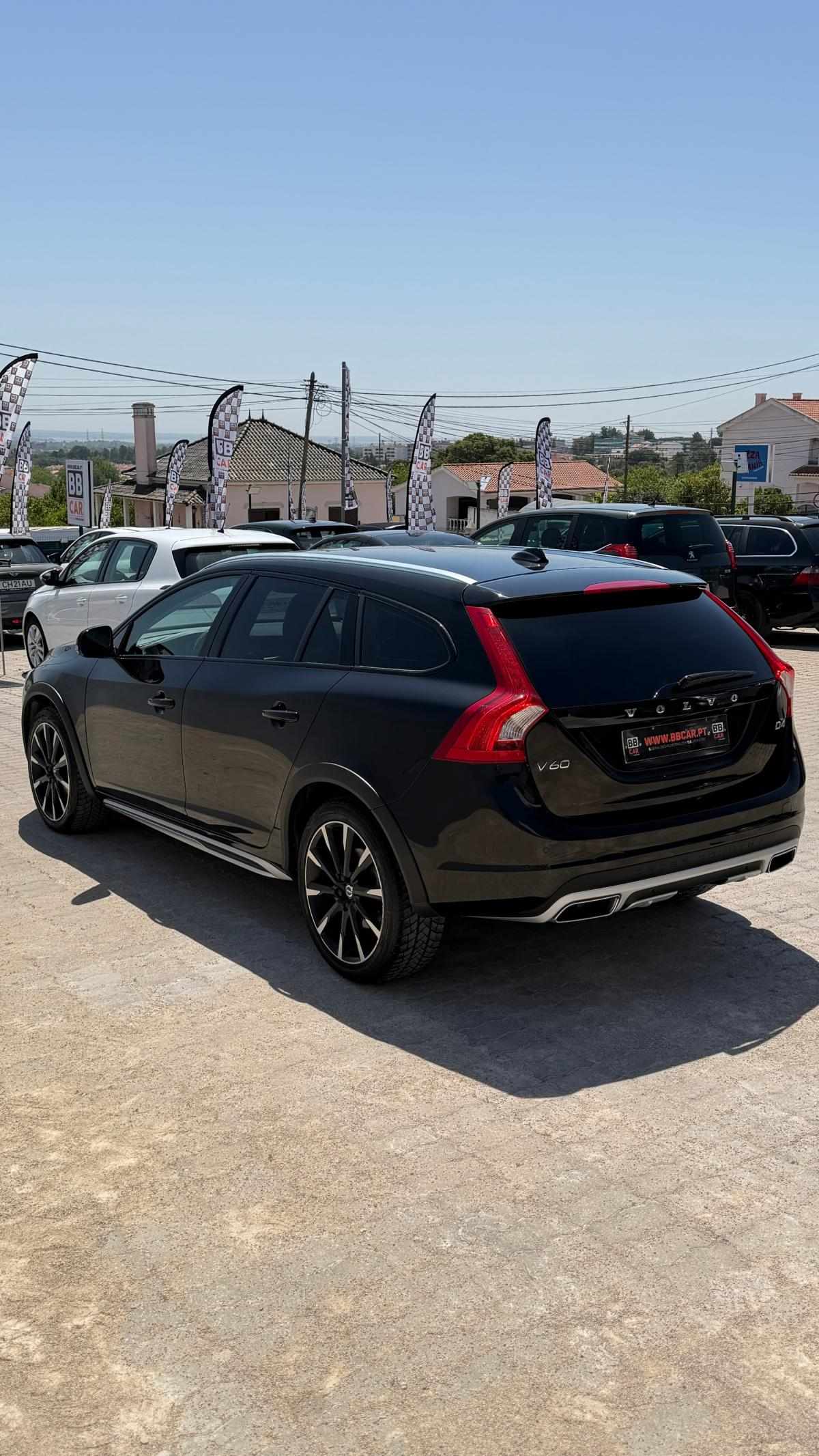 volvo-v60-cross-country-2019-diesel-1969cc