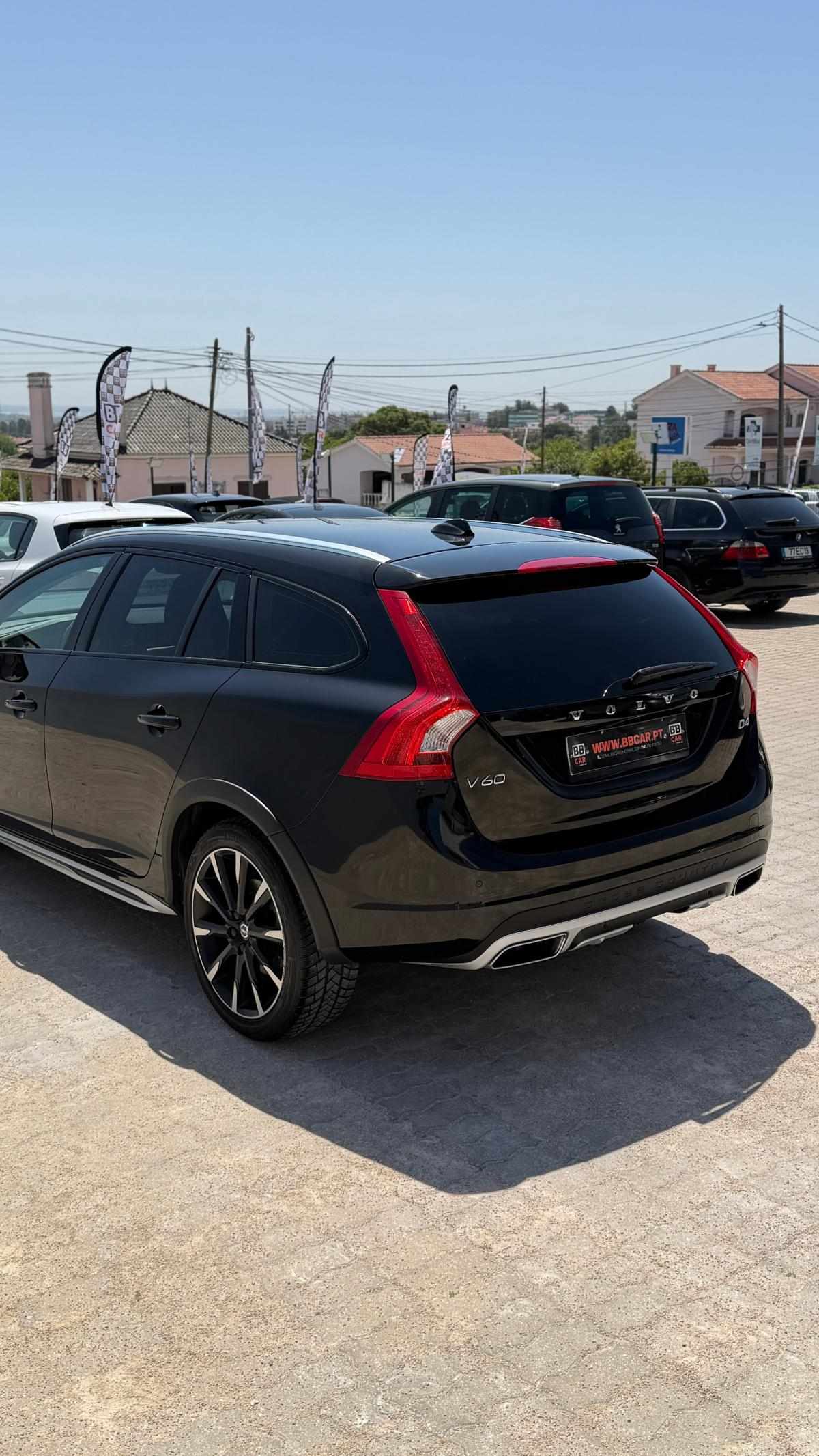 volvo-v60-cross-country-2019-diesel-1969cc