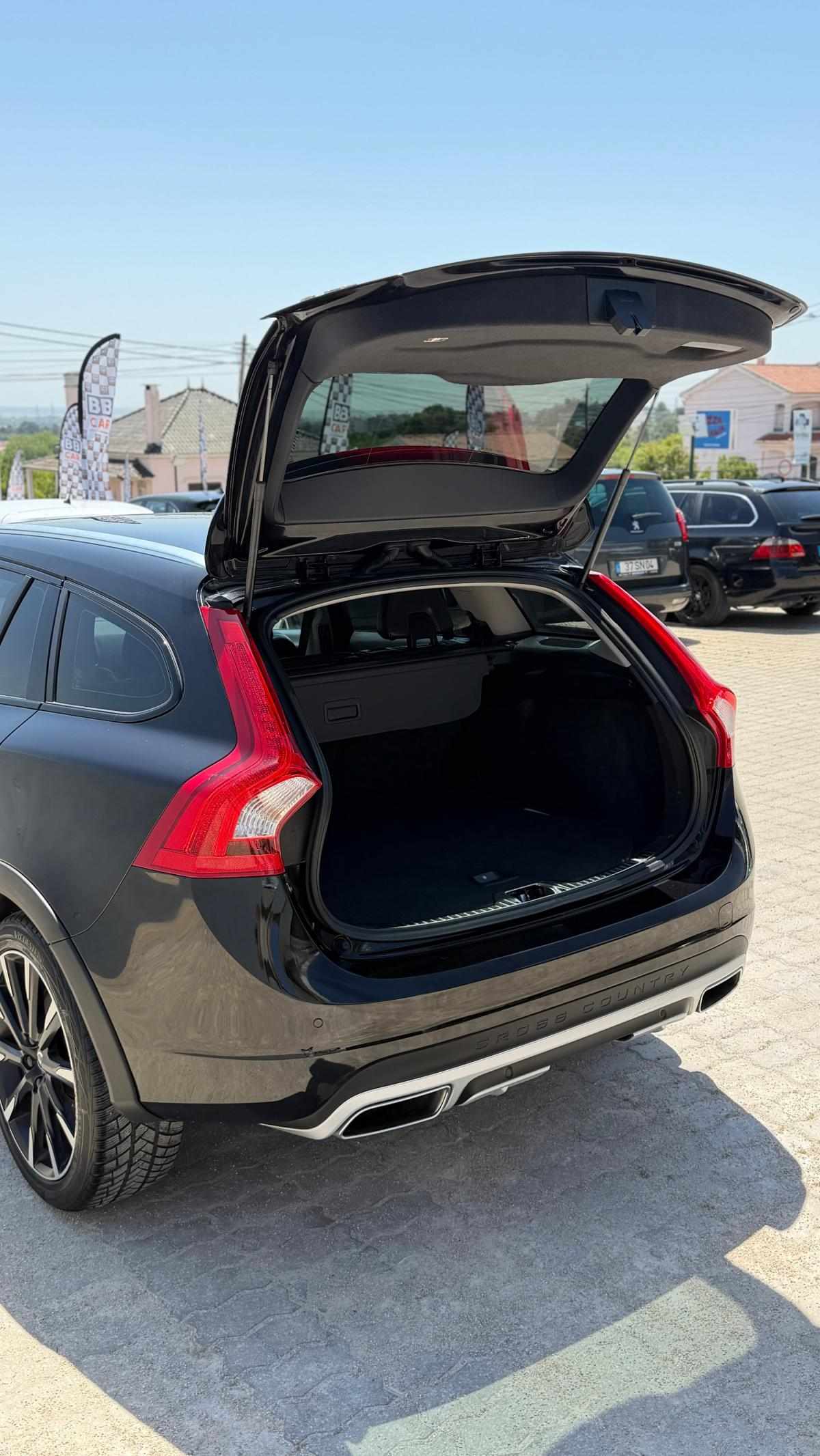 volvo-v60-cross-country-2019-diesel-1969cc