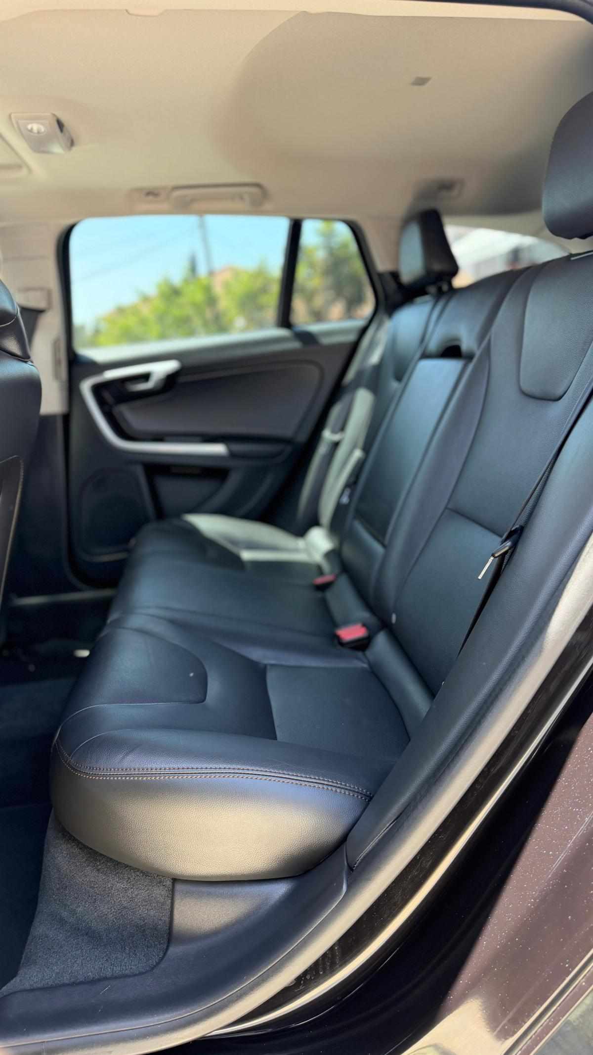 volvo-v60-cross-country-2019-diesel-1969cc