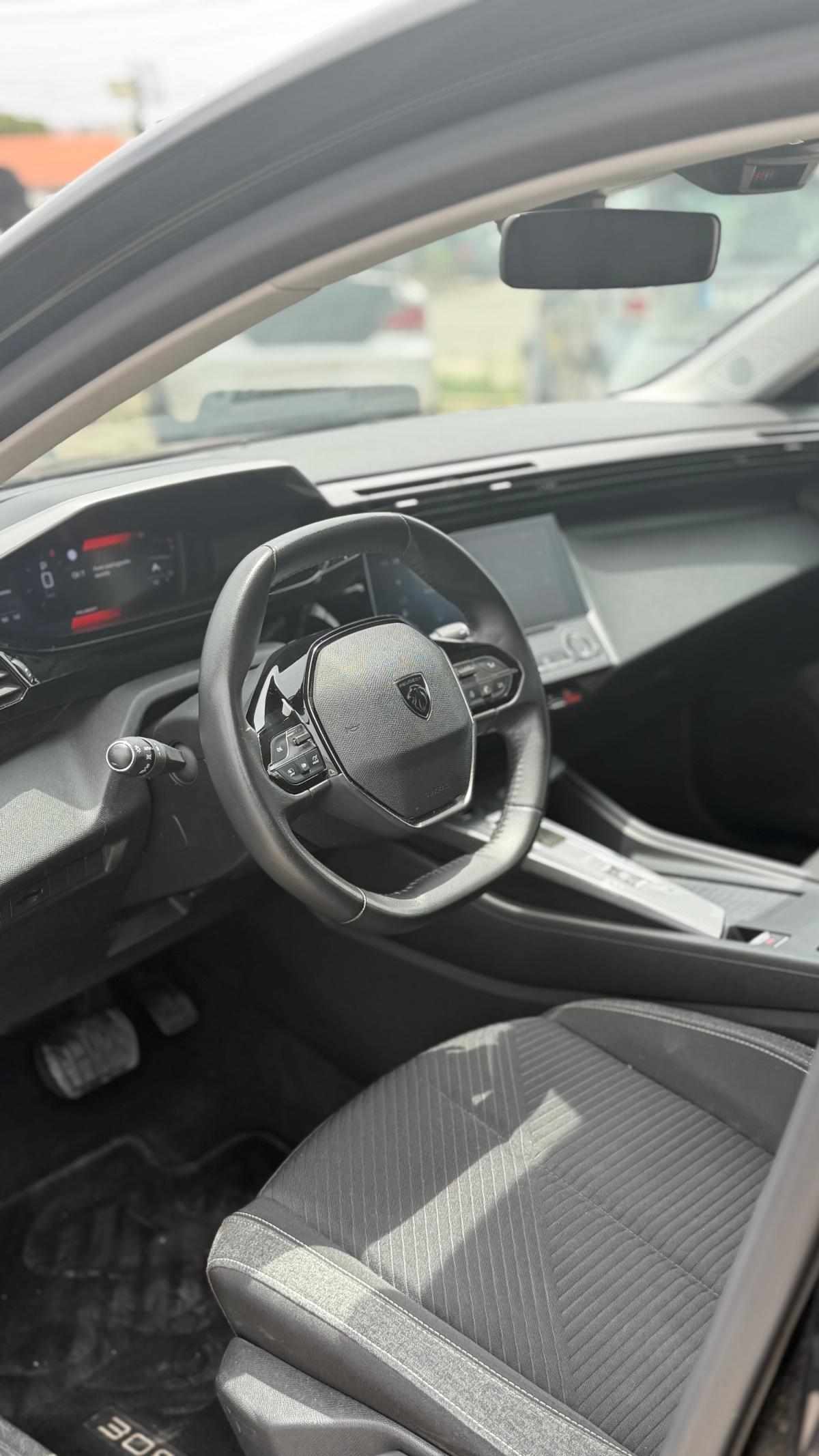 peugeot-308-sw-2022-diesel-1499cc