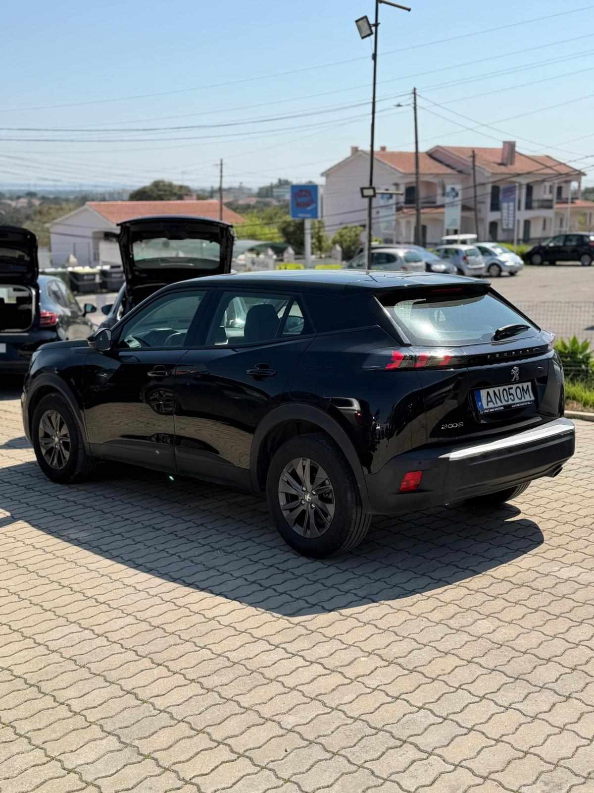 peugeot-2008-2022-diesel-1499cc