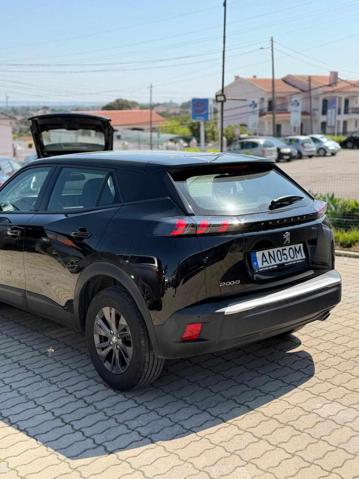 peugeot-2008-2022-diesel-1499cc