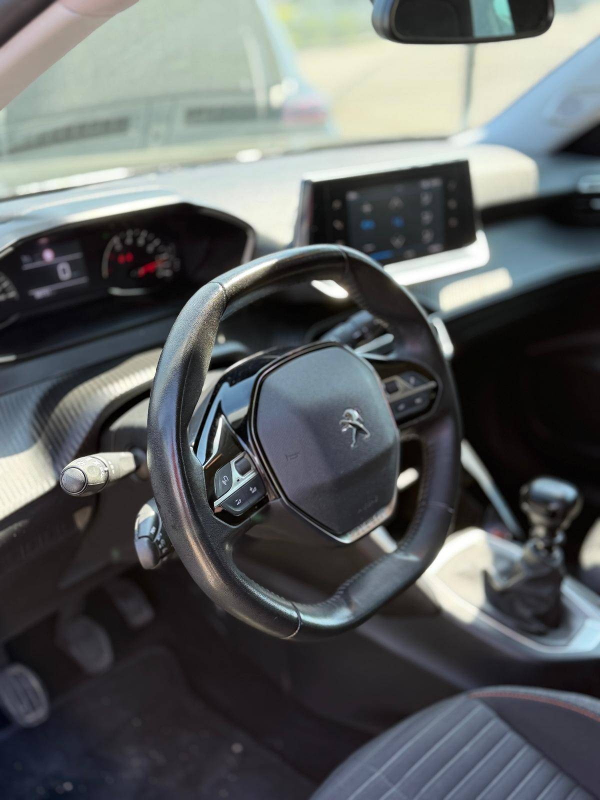 peugeot-2008-2022-diesel-1499cc