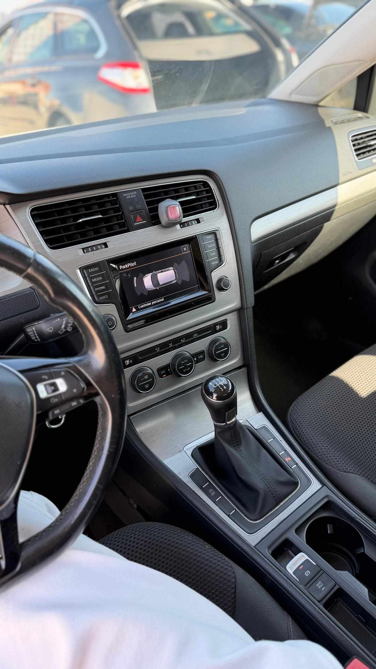volkswagen-golf-2014-diesel-1598cc