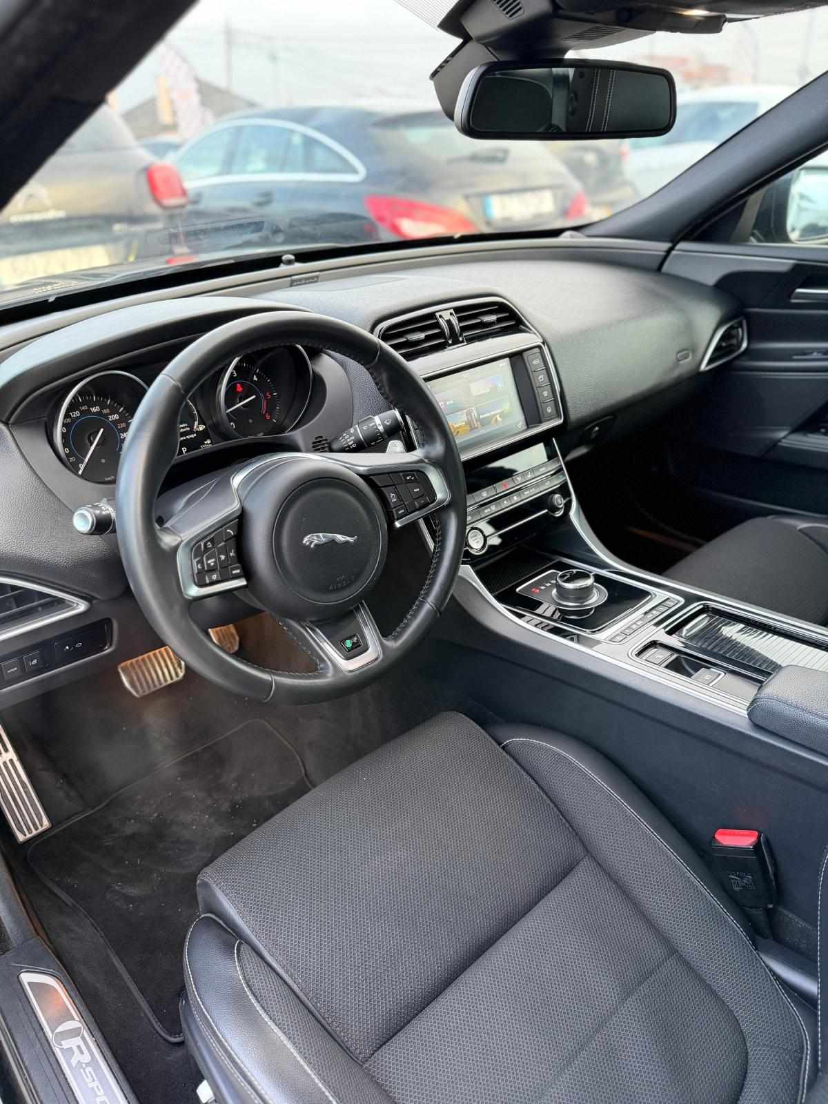 jaguar-xe-2017-diesel-1999cc