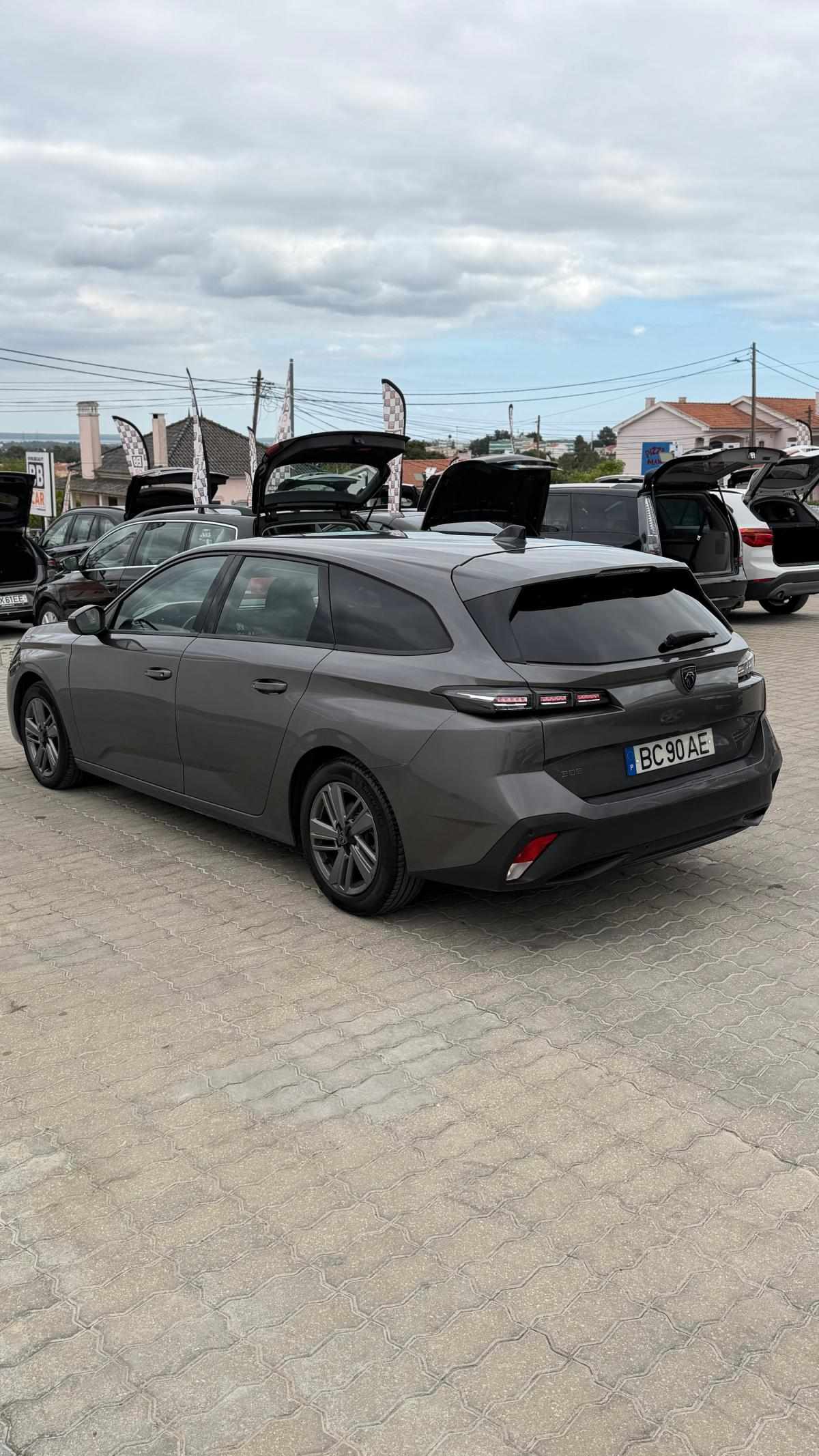 peugeot-308-sw-2023-diesel-1499cc